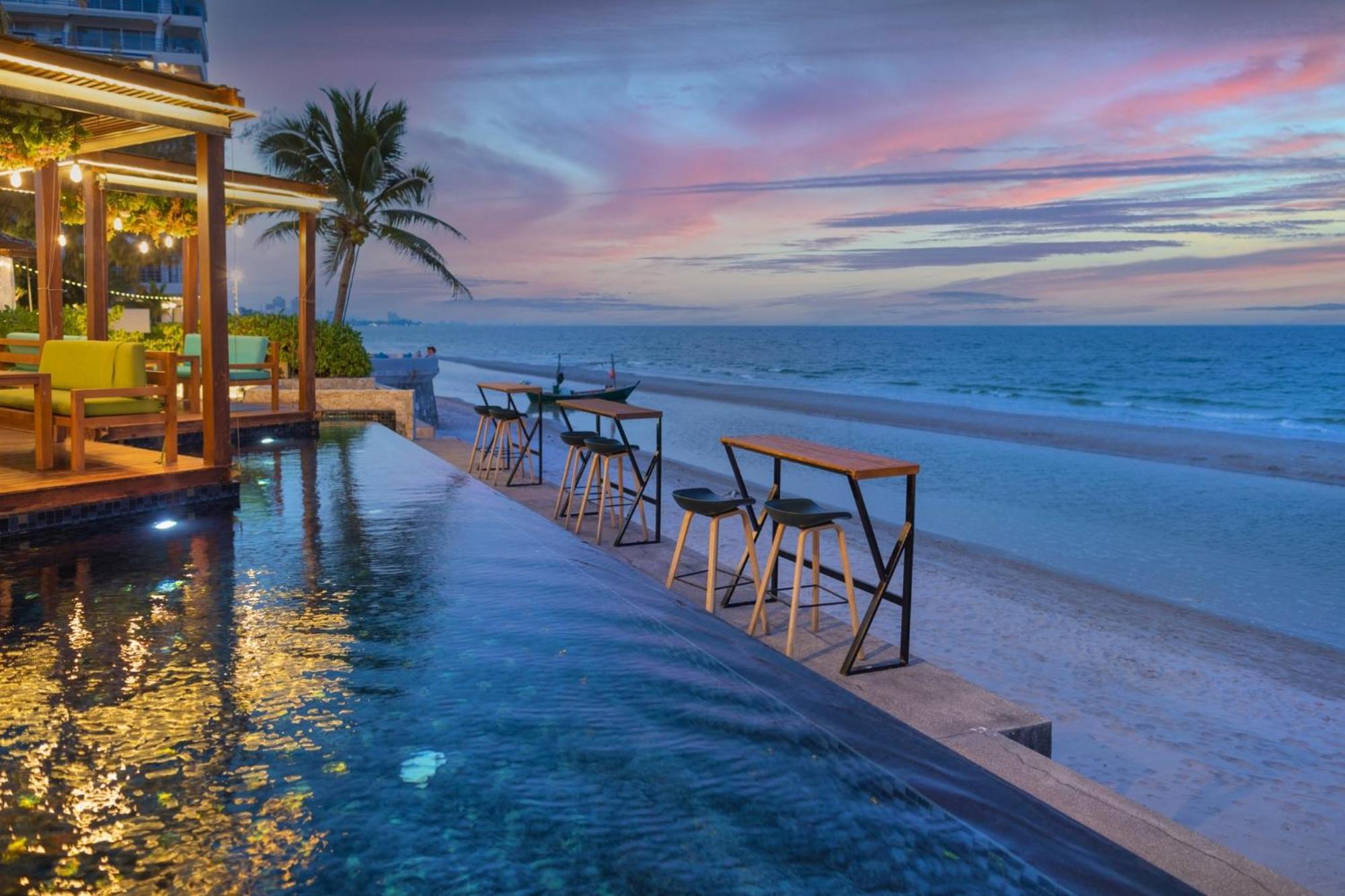 The Yana Villas Hua Hin Exterior photo The Beach Club at the Westin Resort & Spa, Desaru Coast