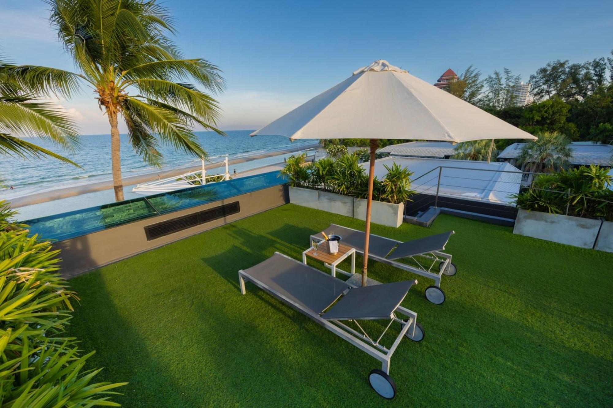The Yana Villas Hua Hin Exterior photo Rooftop pool at the hotel