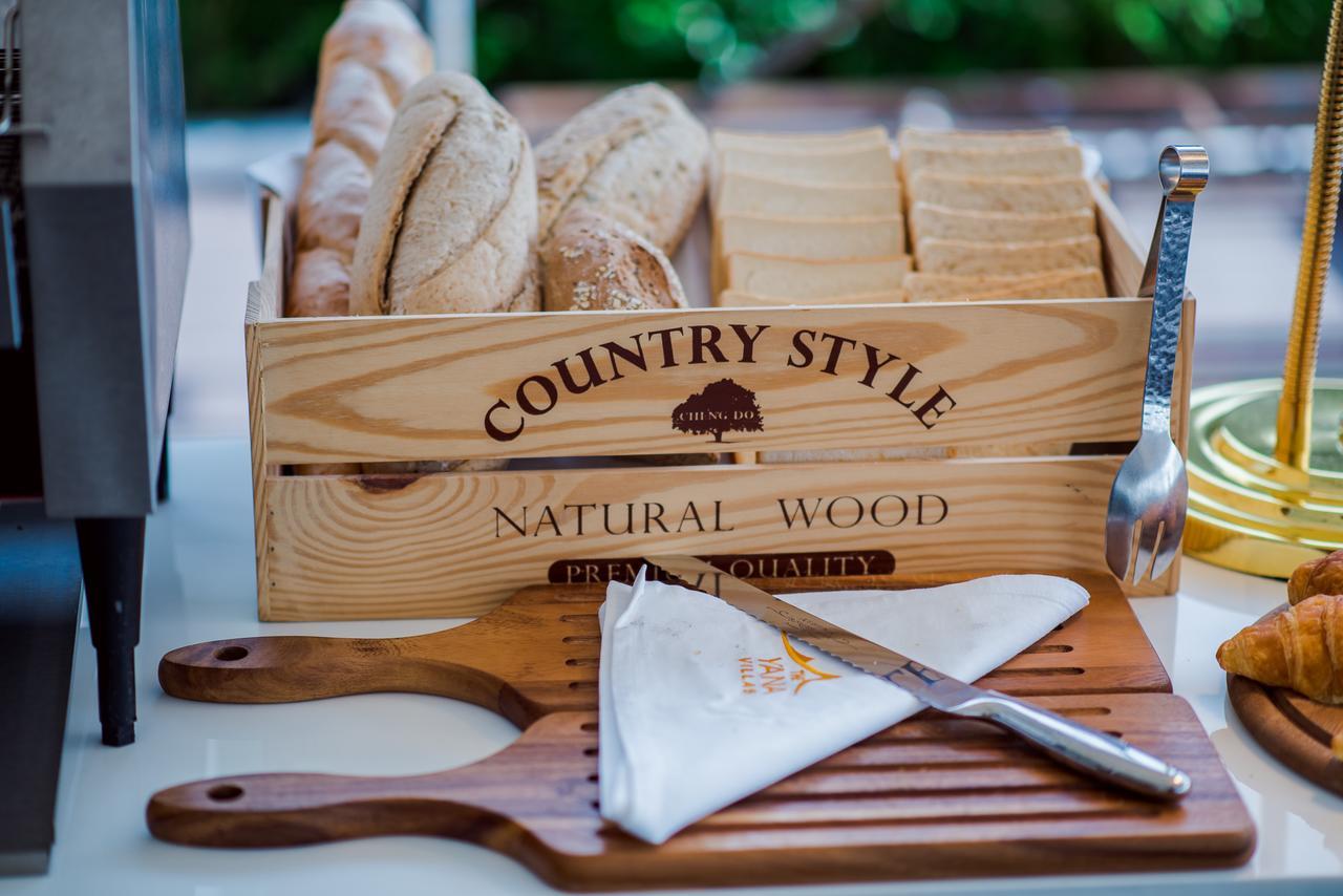 The Yana Villas Hua Hin Exterior photo Bread in a bread basket